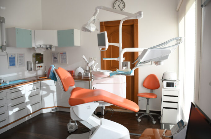 Clinics struggling to find dental hygienists, assistants